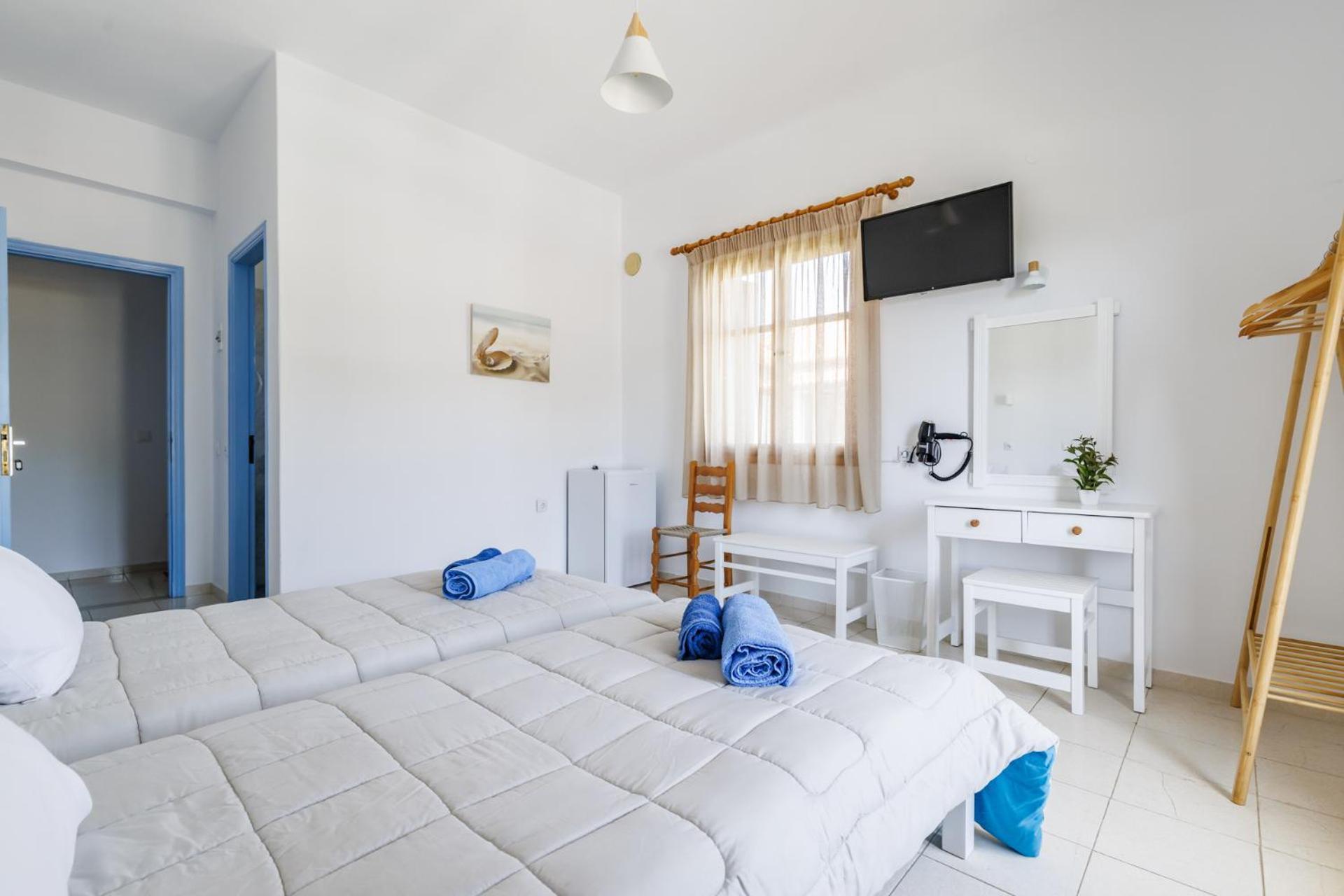 White Lily Aparthotel Skopelos Town Exterior photo